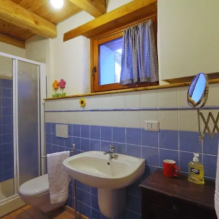 Appartamenti Codirosso Maison d'hôtes Stroppo